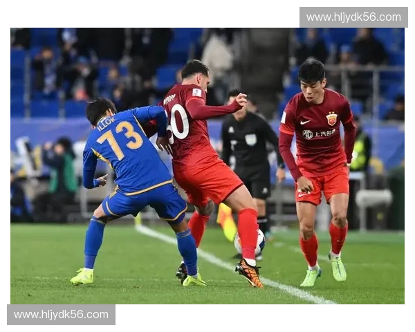 世界足球史上红牌最多的比赛揭秘 球场暴力与冲突背后的故事